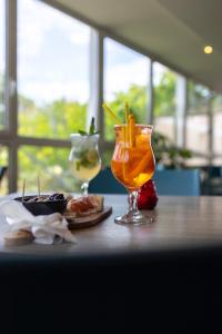 kyriad frejus centre