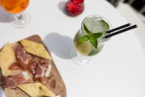 kyriad frejus centre