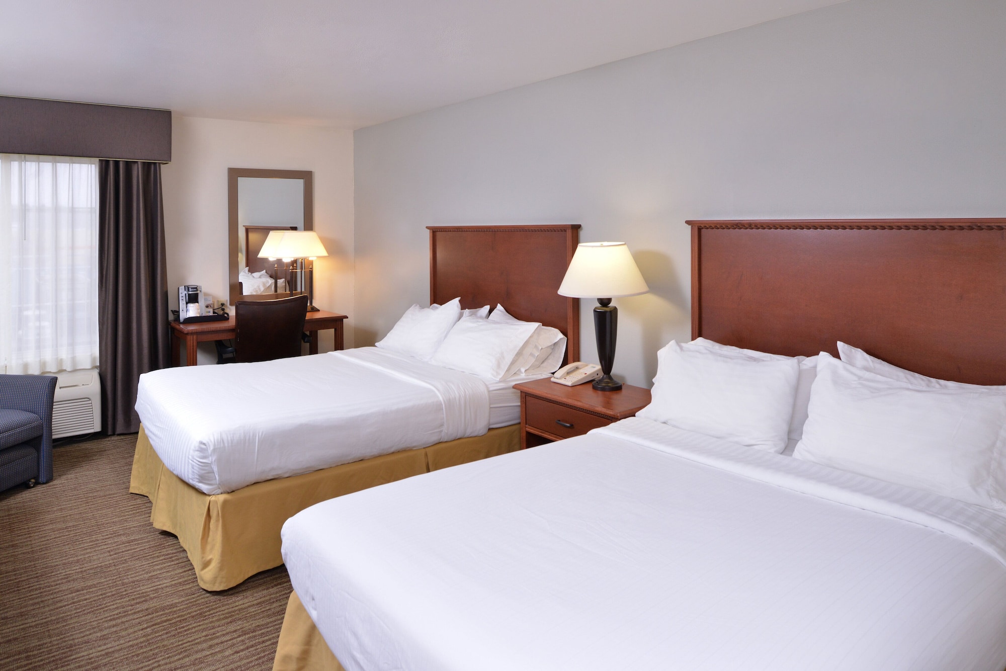 holiday inn express and suites sioux falls at empi