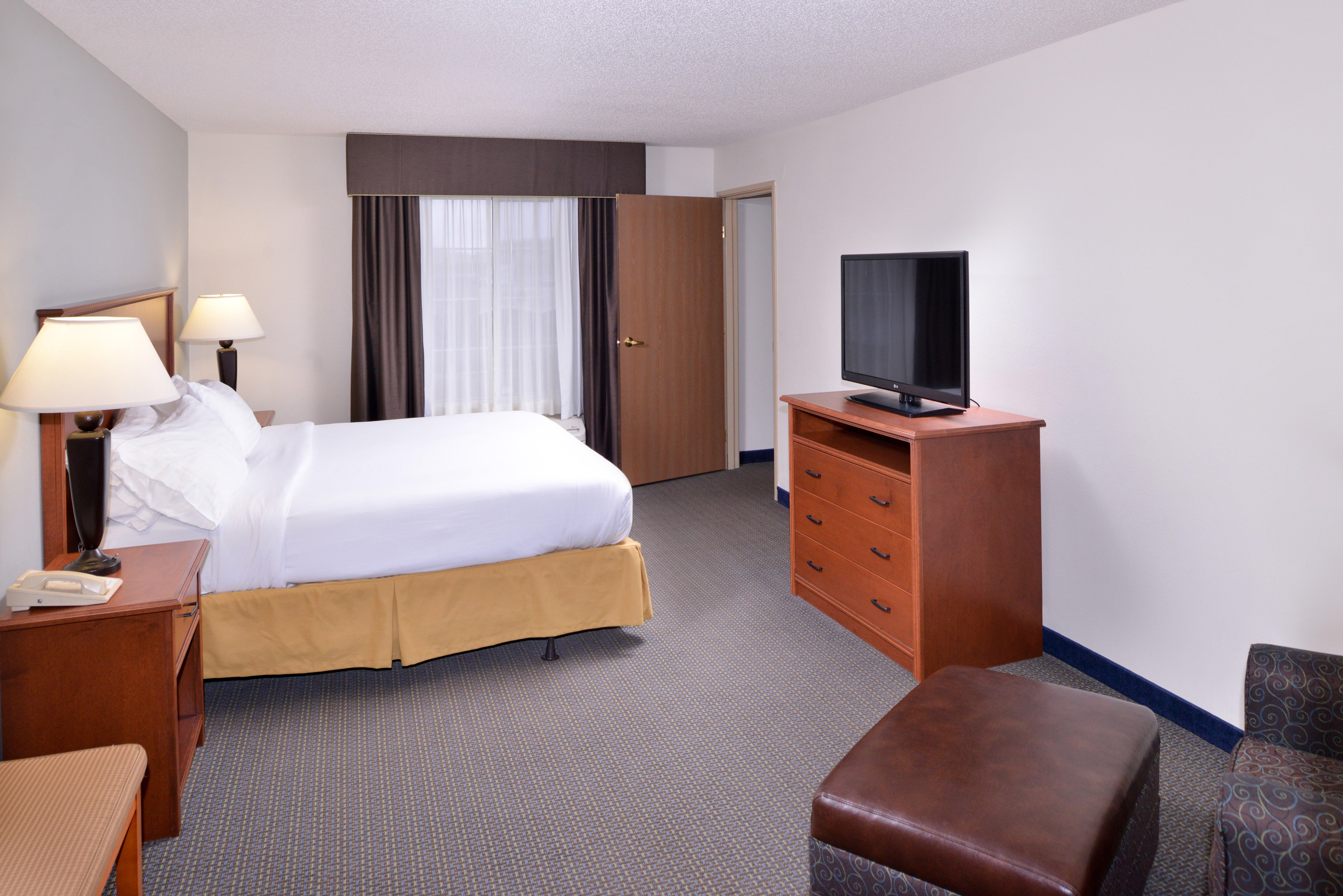 holiday inn express and suites sioux falls at empi