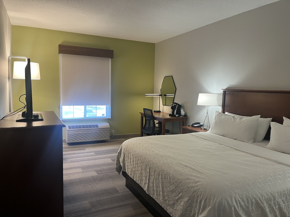 holiday inn express and suites sioux falls at empi