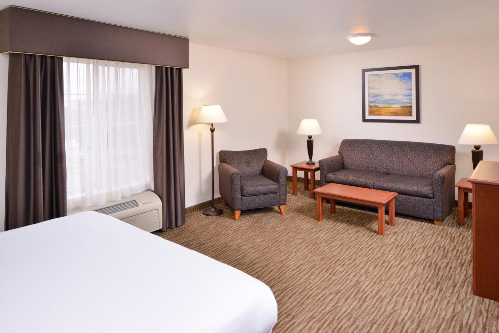 holiday inn express and suites sioux falls at empi