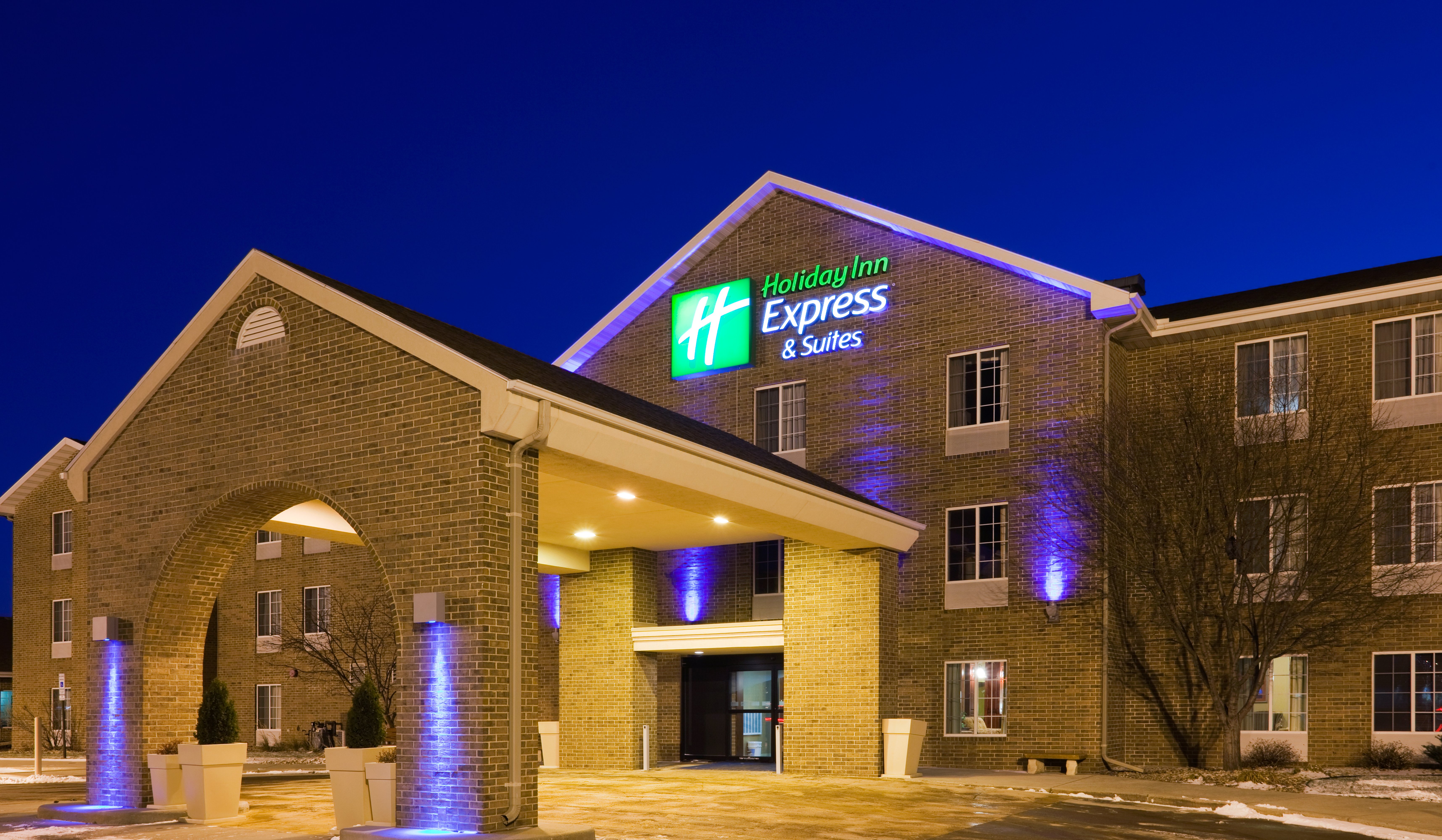 holiday inn express and suites sioux falls at empi