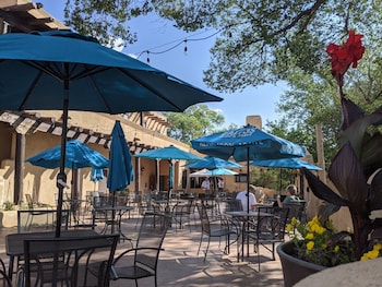 sagebrush inn and suites