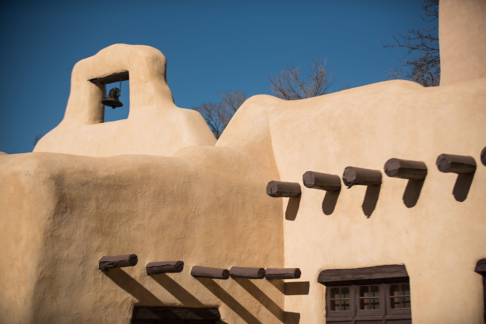 sagebrush inn and suites