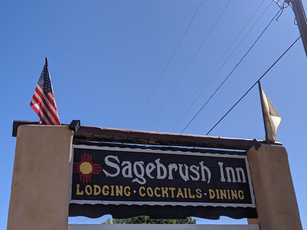 sagebrush inn and suites