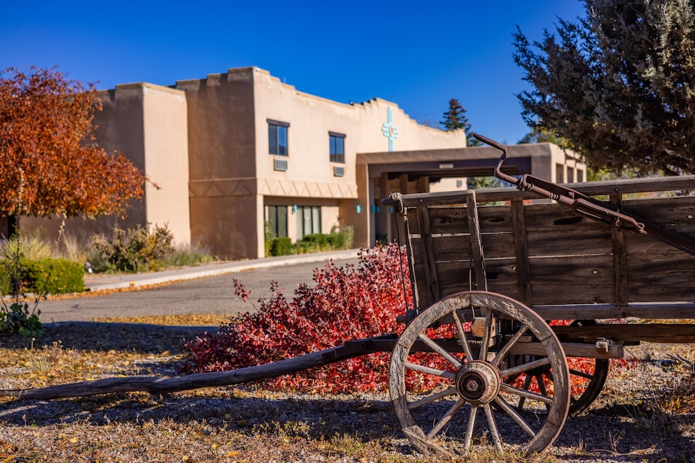 sagebrush inn and suites
