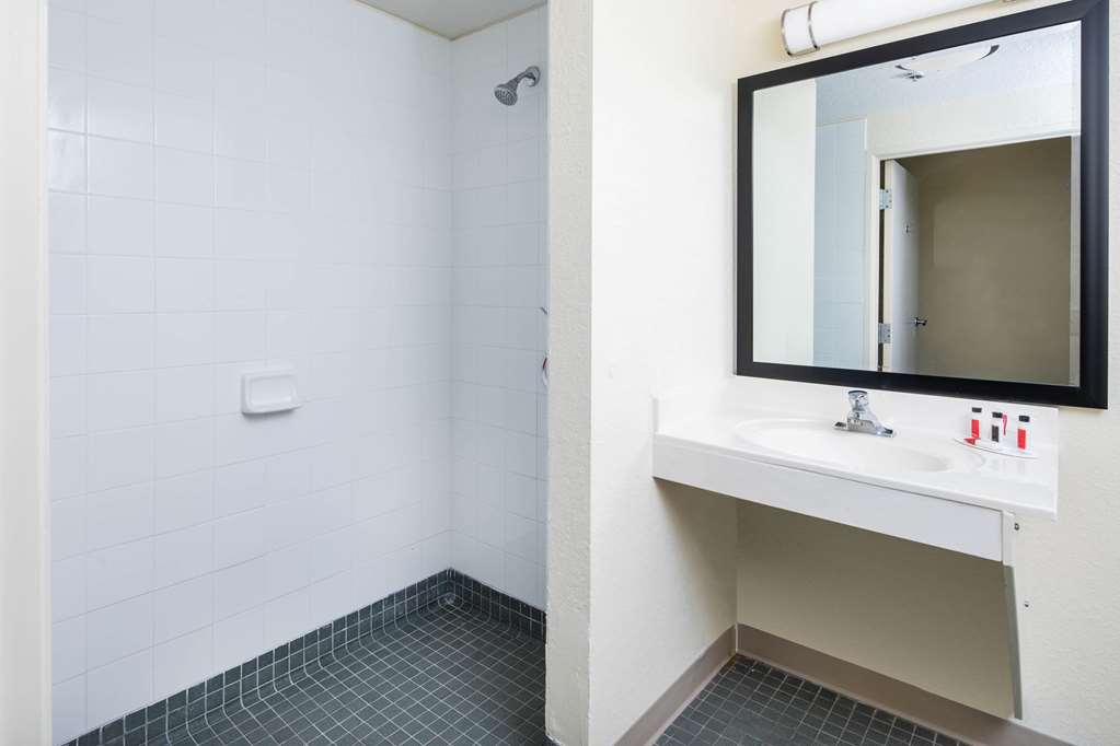 days inn by wyndham macon i 75 north