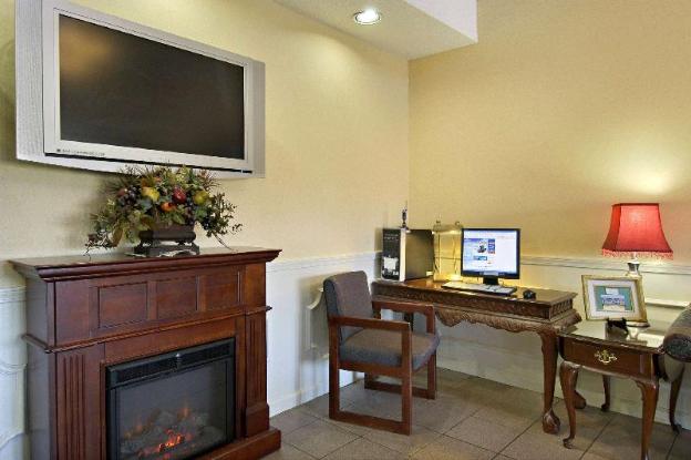 baymont by wyndham macon i 475