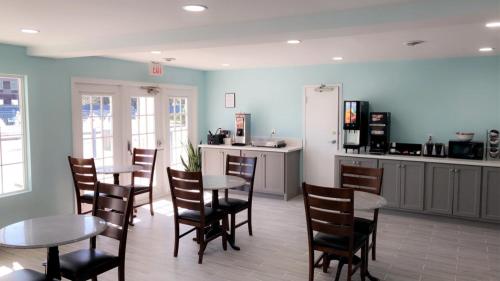 baymont by wyndham macon i 475