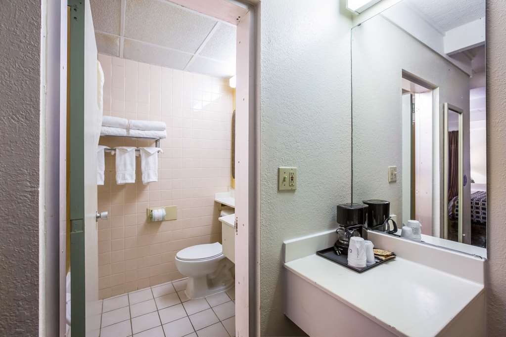 super 8 by wyndham macon ga