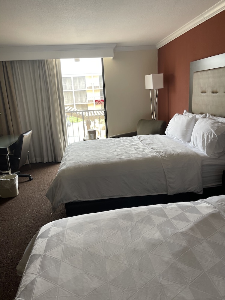 holiday inn tyler conference center by ihg