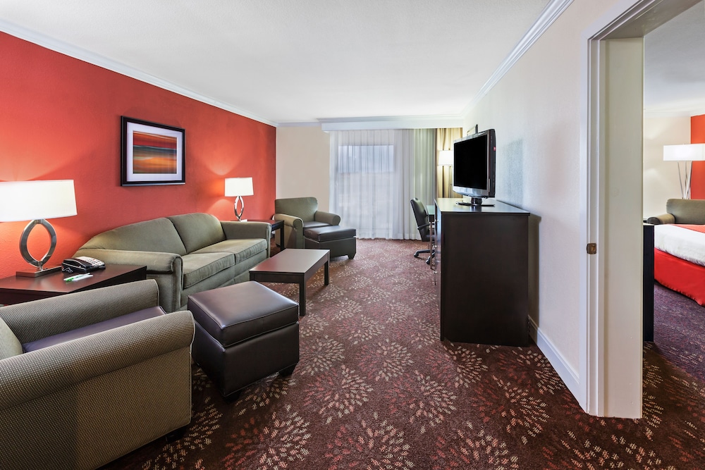 holiday inn tyler conference center by ihg