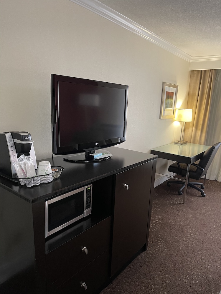 holiday inn tyler conference center by ihg