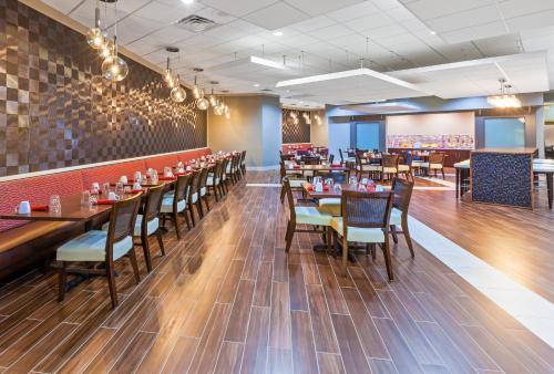 holiday inn tyler conference center by ihg