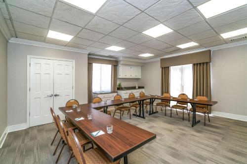 homewood suites by hilton lafayette rossville exit