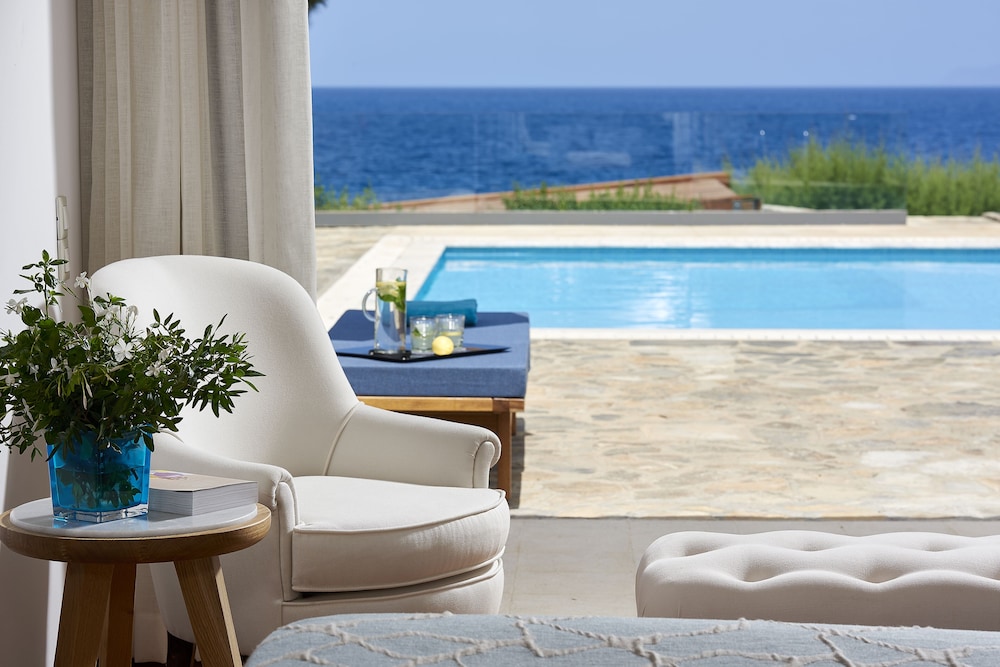 st nicolas bay resort hotel and villas