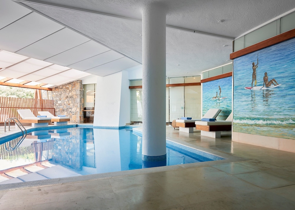 st nicolas bay resort hotel and villas