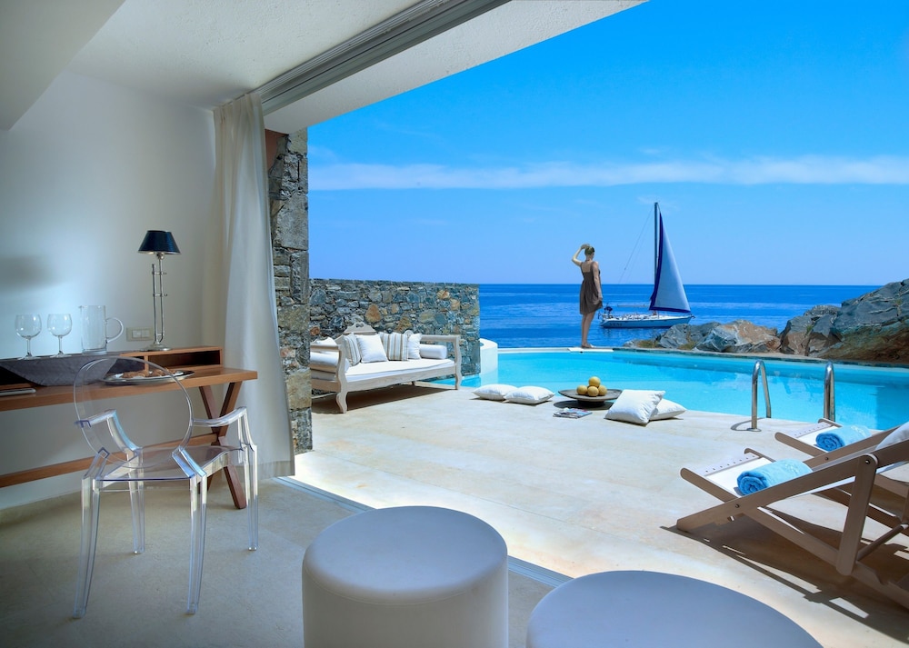 st nicolas bay resort hotel and villas