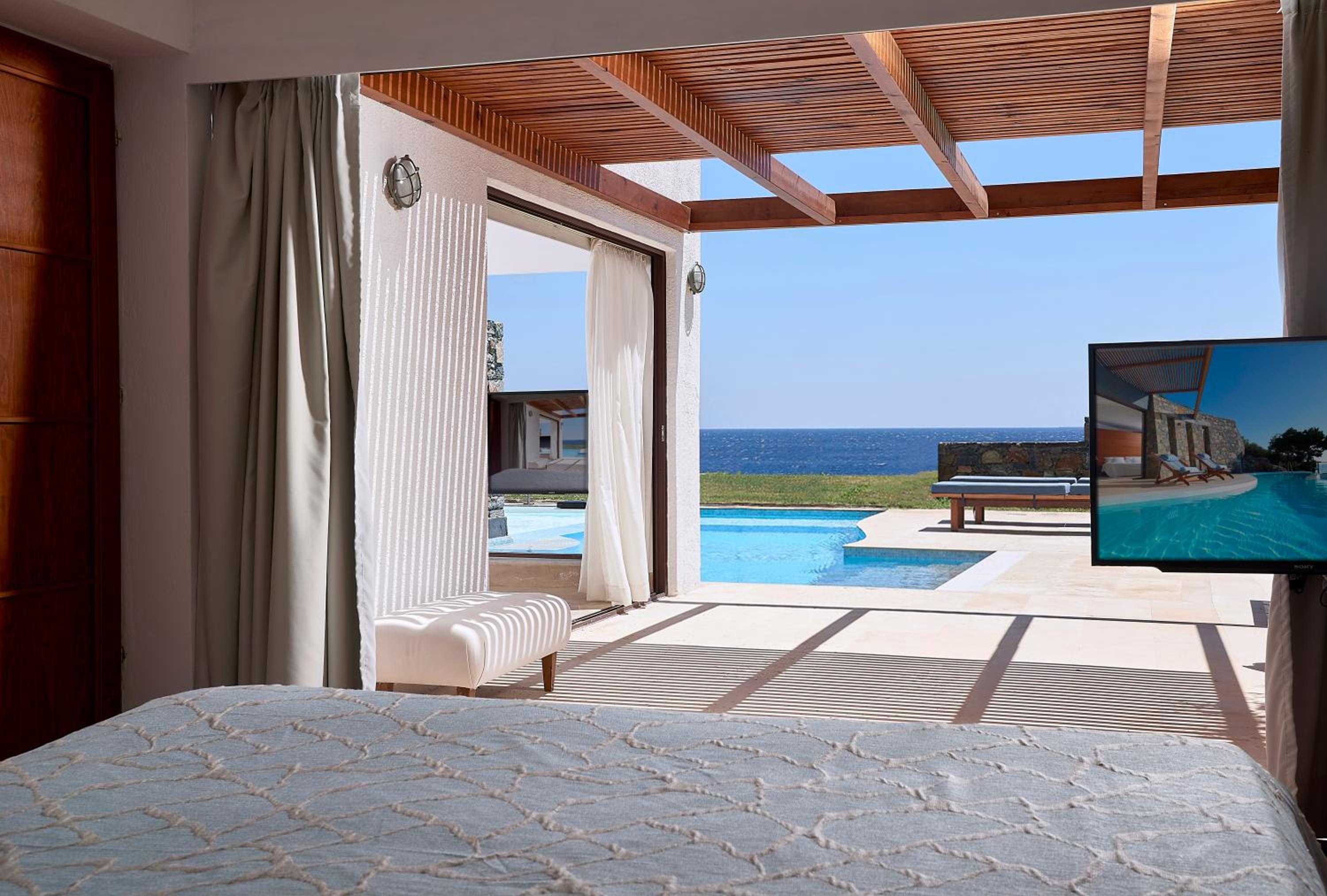 st nicolas bay resort hotel and villas