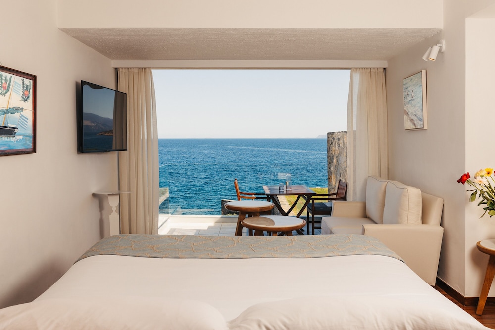 st nicolas bay resort hotel and villas