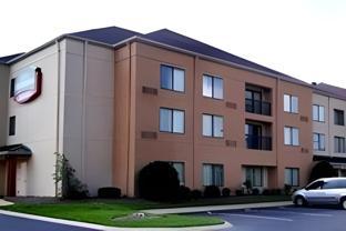 courtyard bowling green convention center