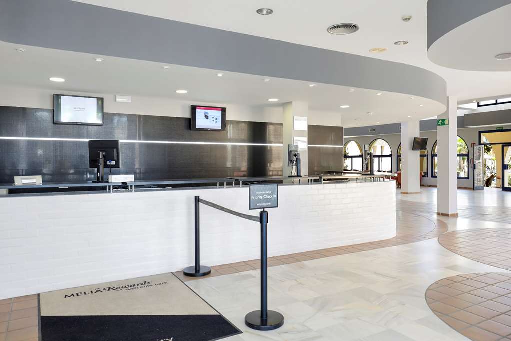 sol sancti petri apartamentos