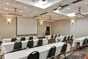 doubletree by hilton hattiesburg ms