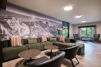 the newberry hotel bend tapestry collection by hilton