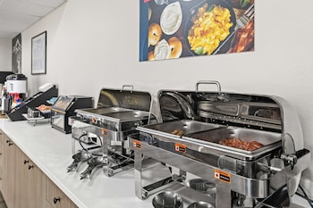 red lion inn and suites deschutes river bend