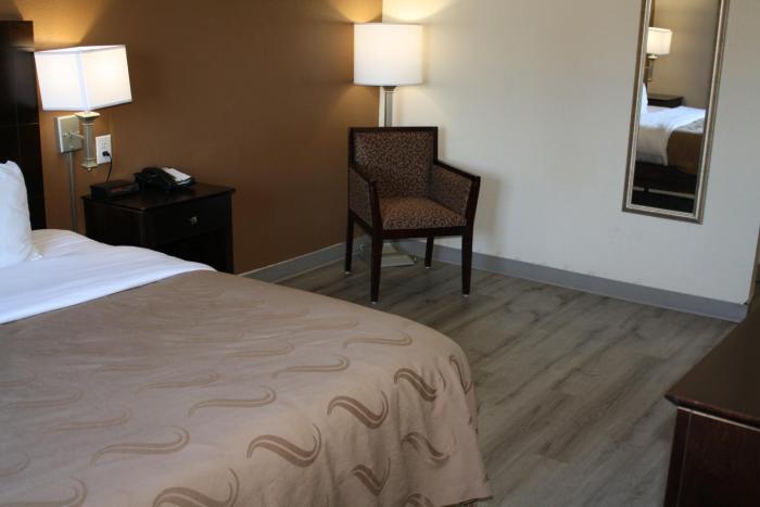 quality inn and suites wichita falls i 44
