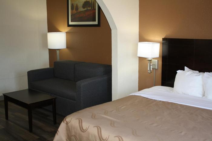 quality inn and suites wichita falls i 44