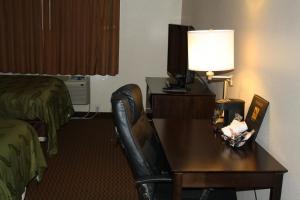quality inn and suites wichita falls i 44