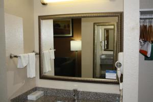 quality inn and suites wichita falls i 44