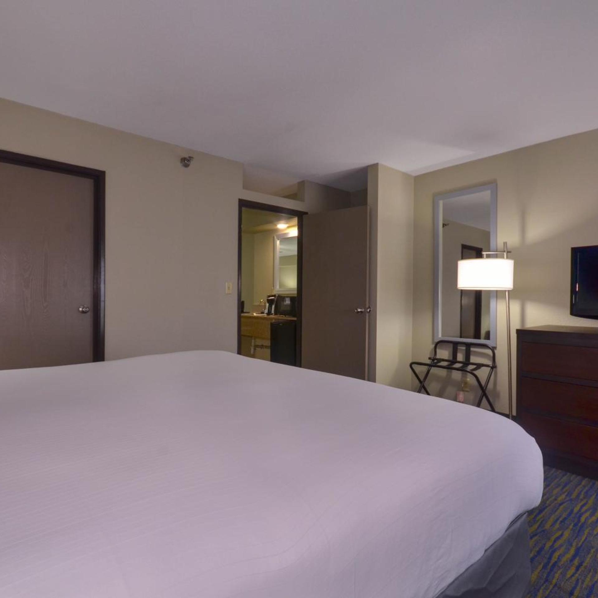 holiday inn express fayetteville univ of ar area by ihg