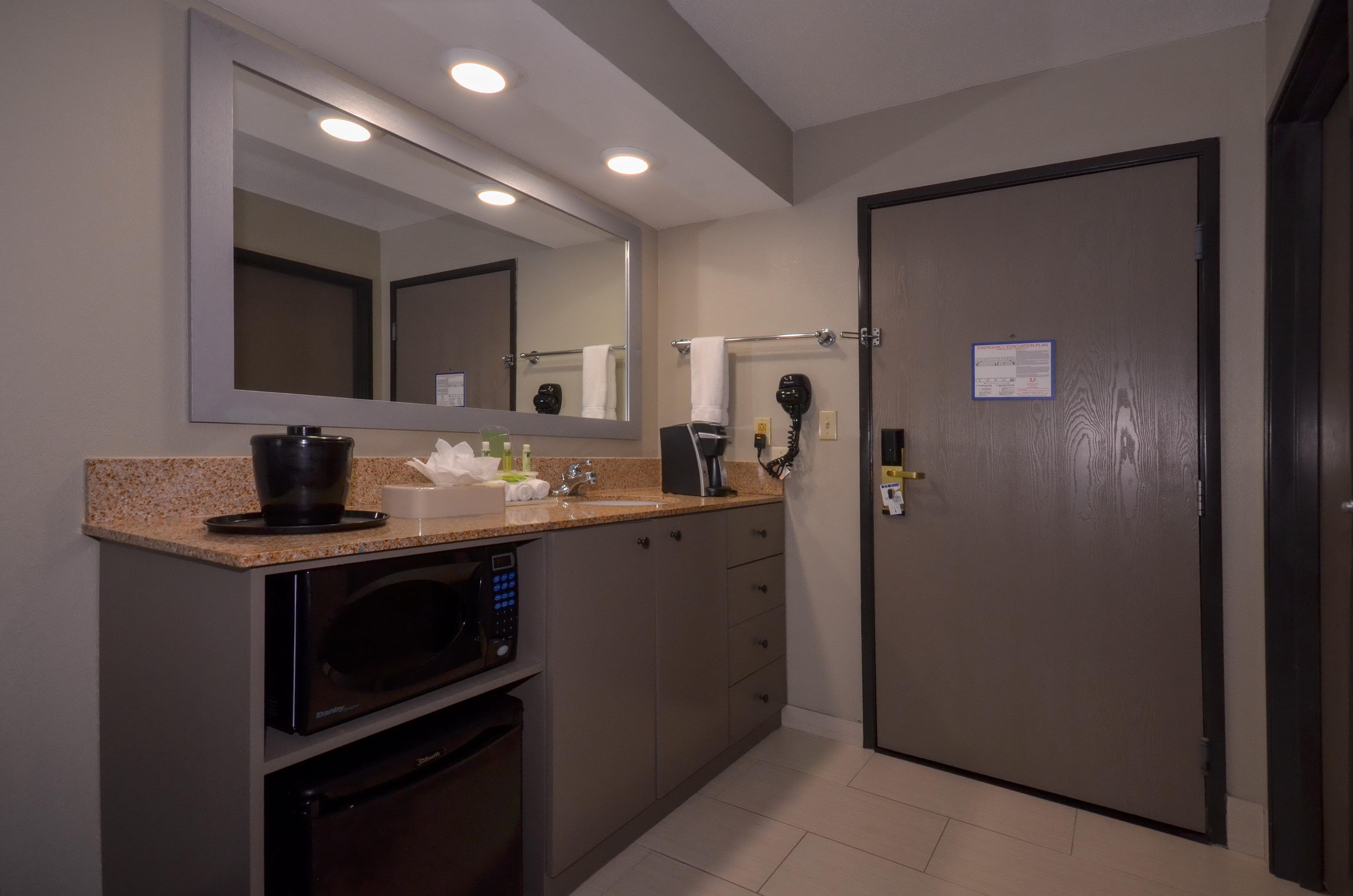 holiday inn express fayetteville univ of ar area by ihg