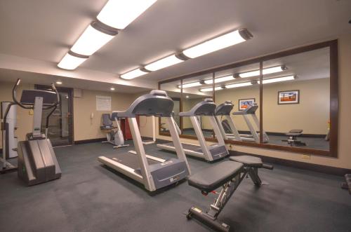 holiday inn express fayetteville univ of ar area by ihg