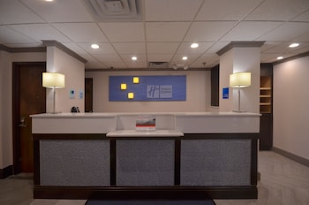holiday inn express fayetteville univ of ar area by ihg