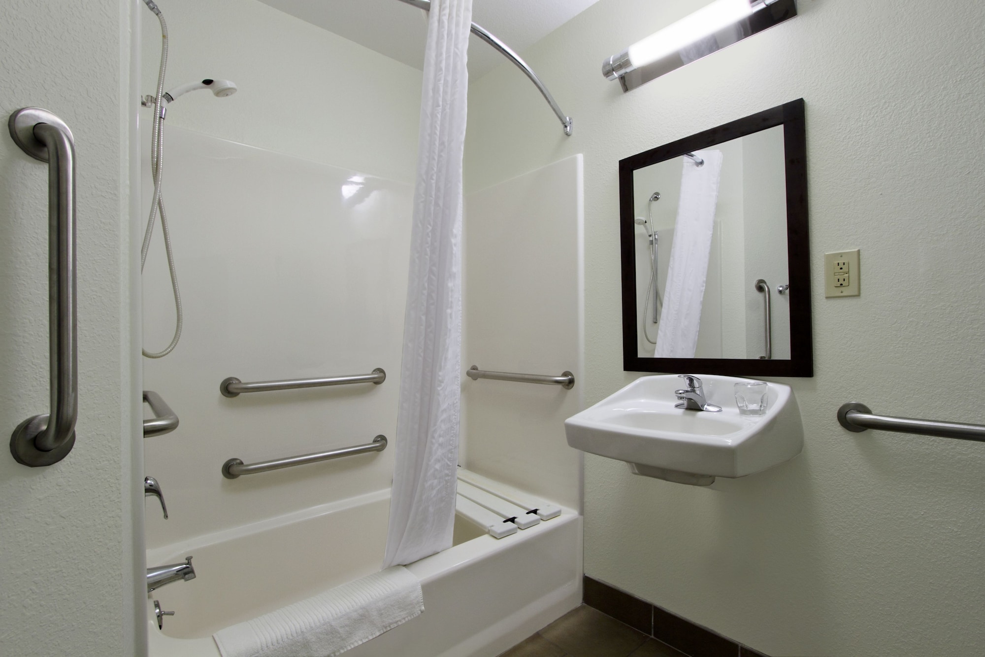 candlewood suites rogers bentonville by ihg