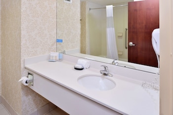 hampton inn waynesboro stuarts draft