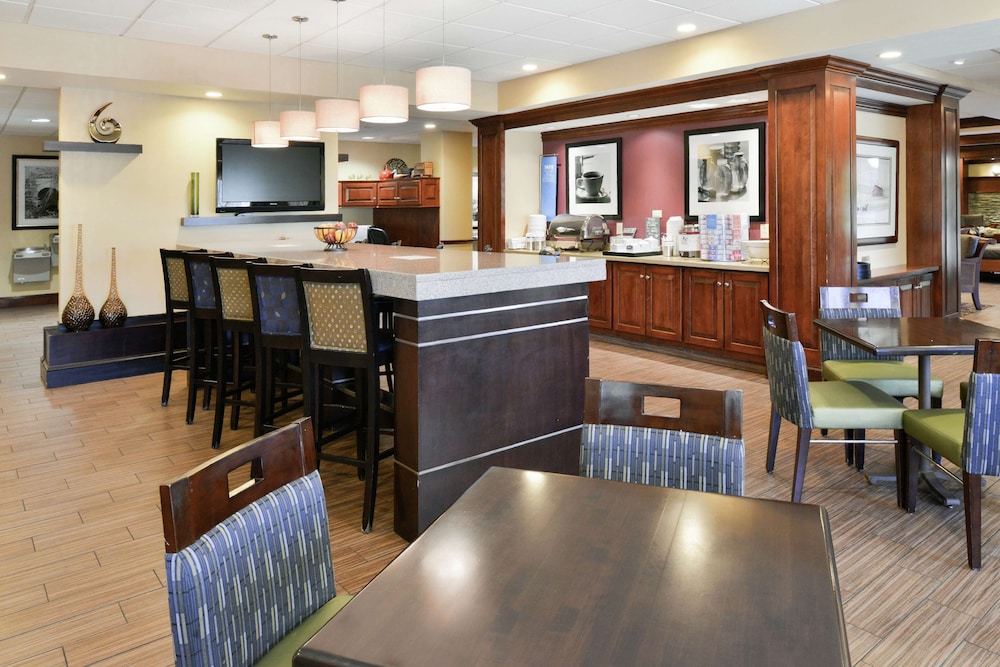 hampton inn waynesboro stuarts draft
