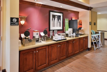 hampton inn waynesboro stuarts draft