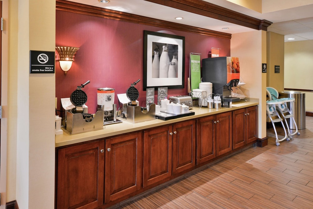 hampton inn waynesboro stuarts draft