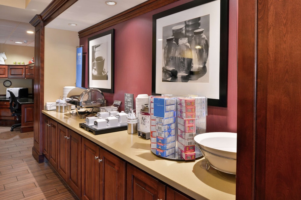 hampton inn waynesboro stuarts draft