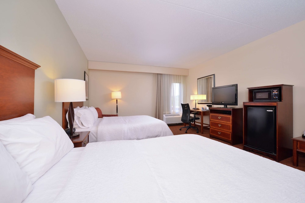 hampton inn waynesboro stuarts draft