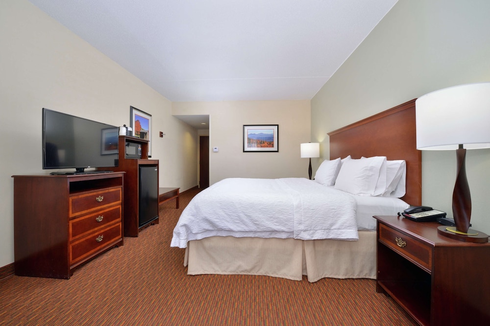 hampton inn waynesboro stuarts draft