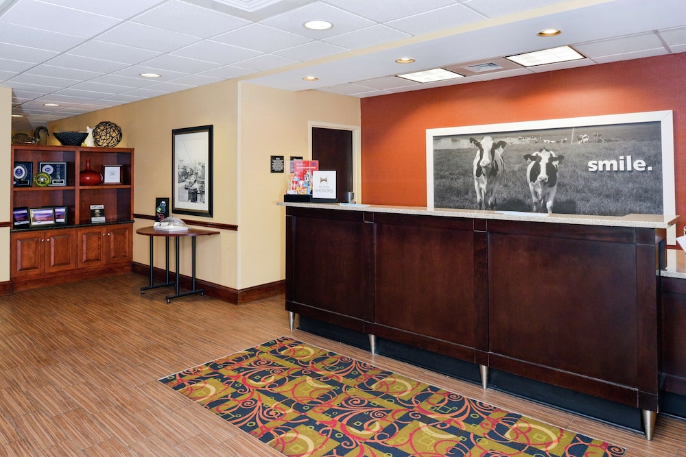 hampton inn waynesboro stuarts draft