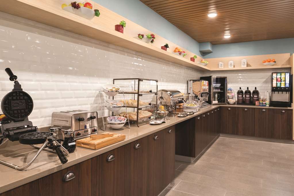country inn and suites by radisson la crosse wi