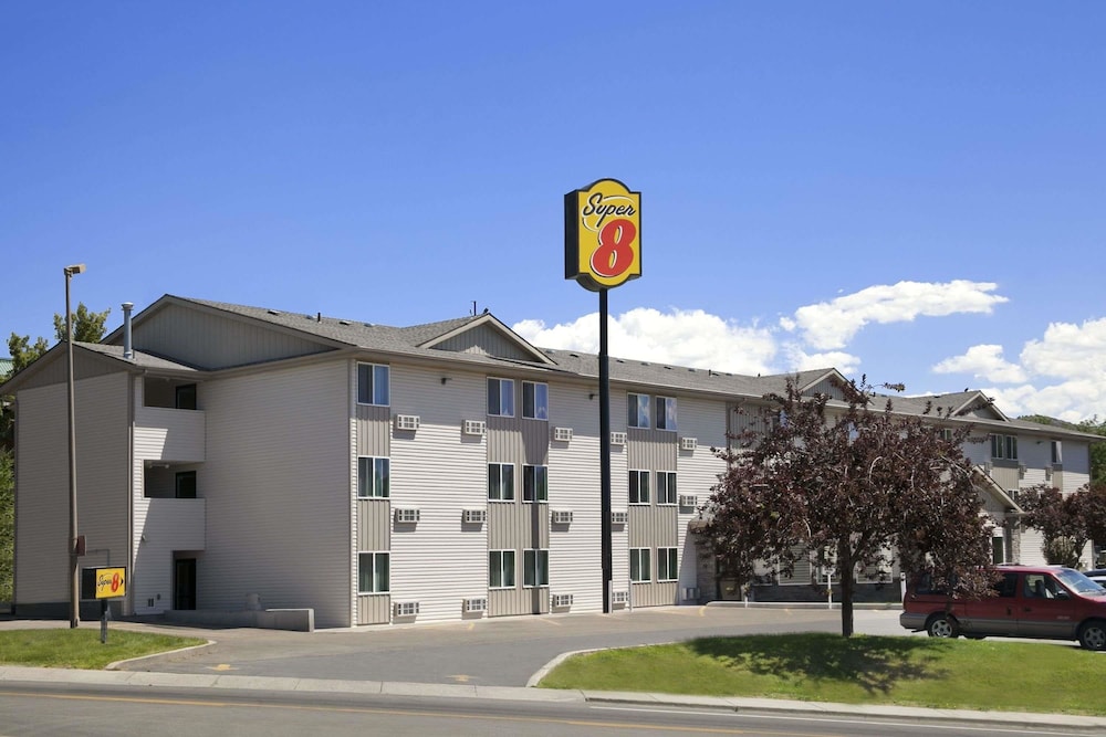 Super 8 By Wyndham Pocatello,Pocatello>>Paris,2 star