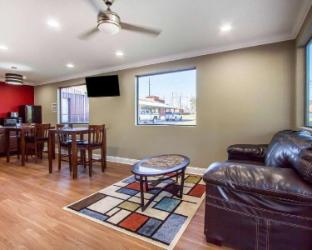 econo lodge lanett